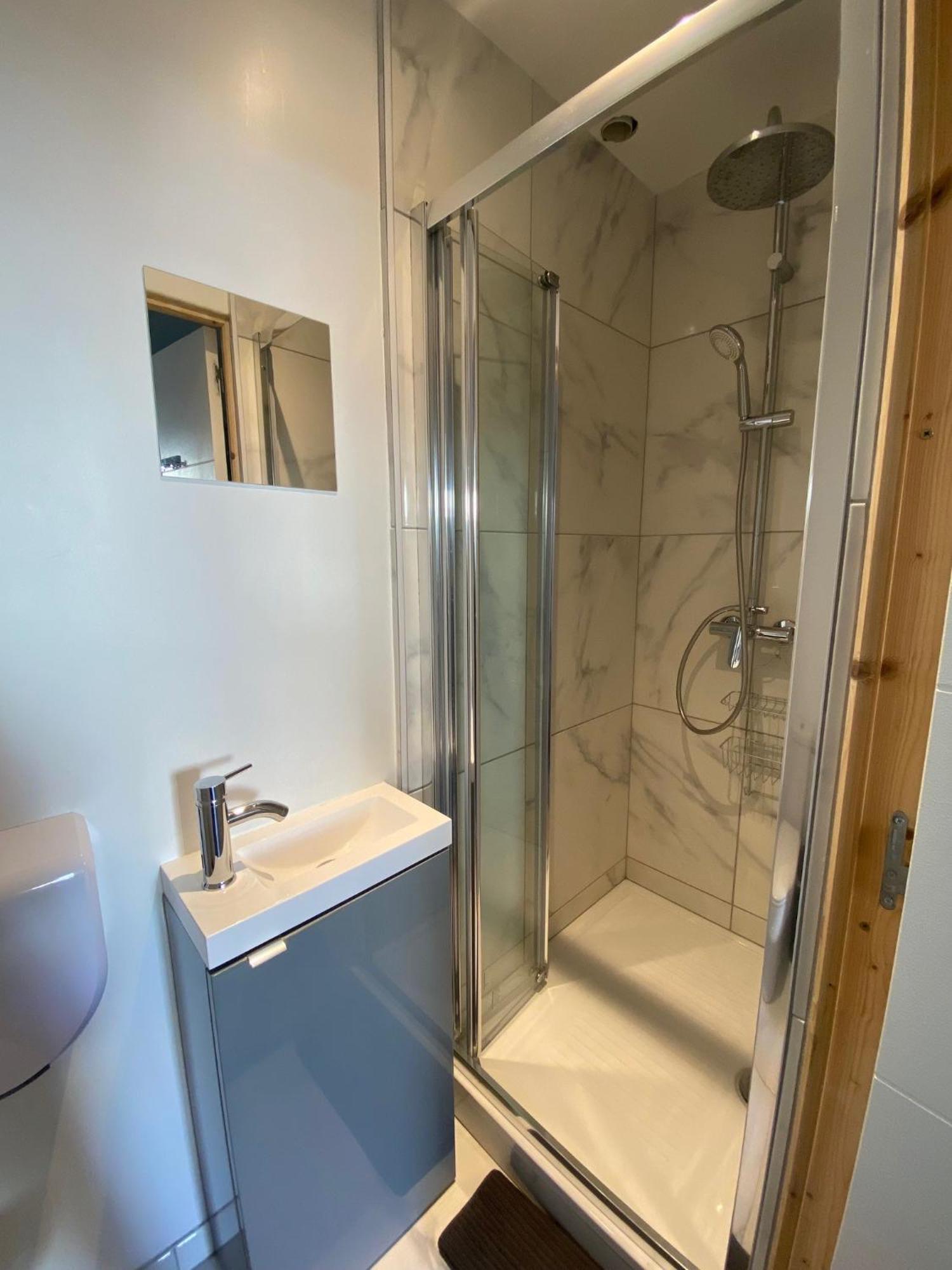 Bohobos Hostel Antibes Dış mekan fotoğraf