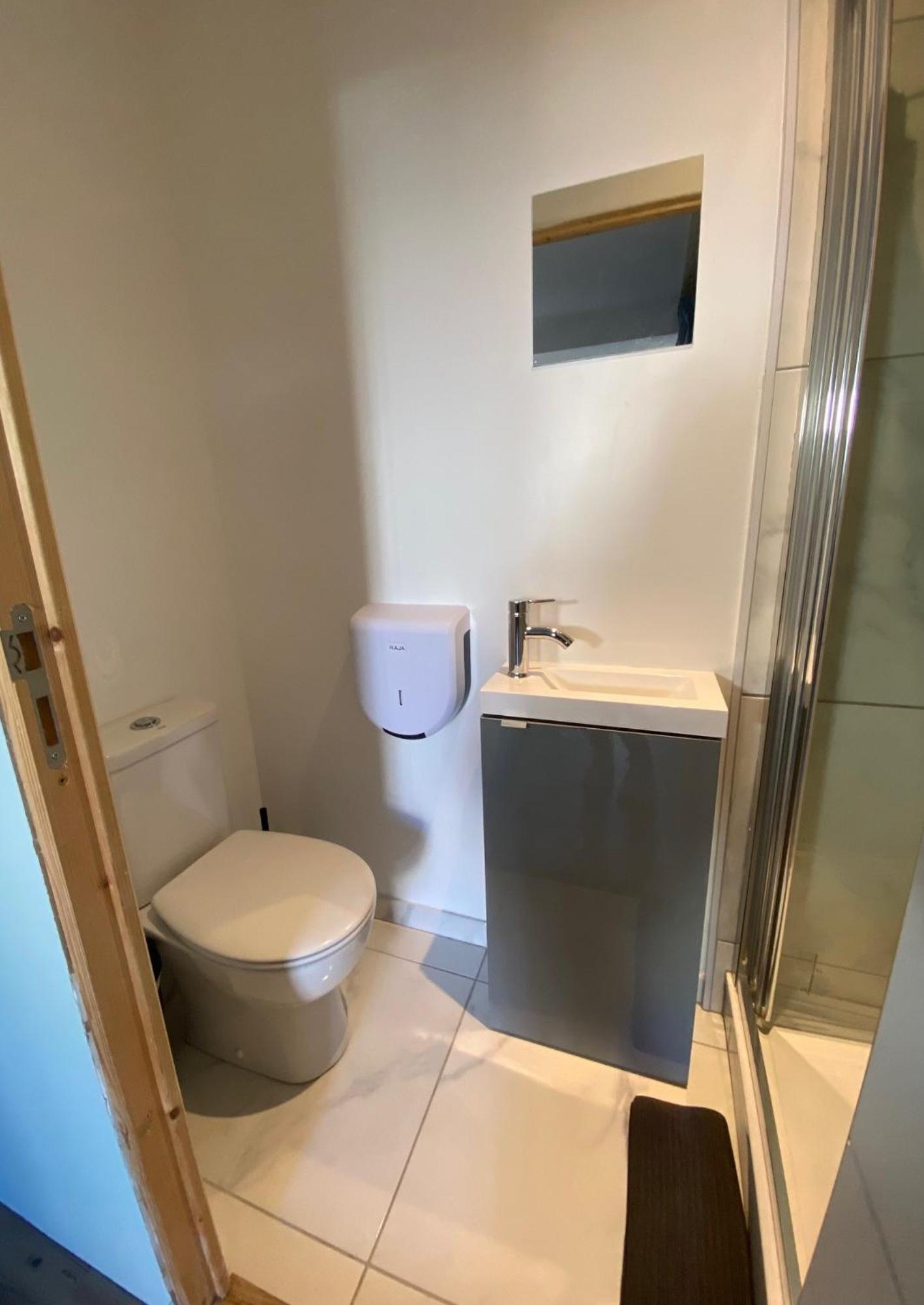 Bohobos Hostel Antibes Dış mekan fotoğraf